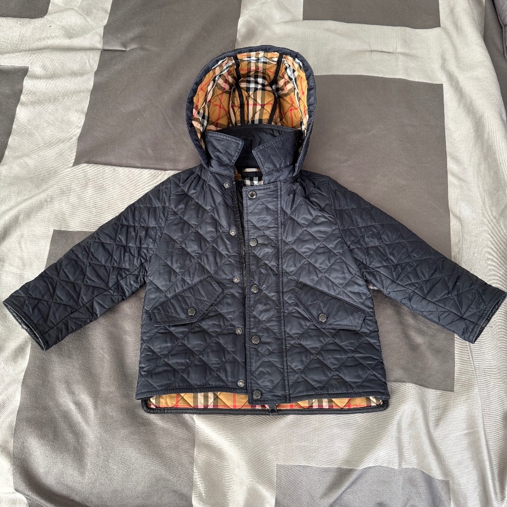 Burberry Classic Quilted Boys Jacket Size 2T